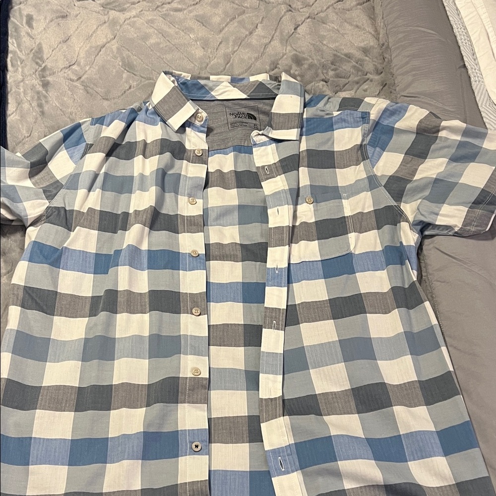 The North Face Blue and Gray Plaid Men's Shirt size XL extra large button down